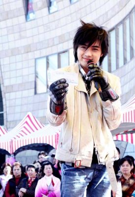 Ahmon dans why why love